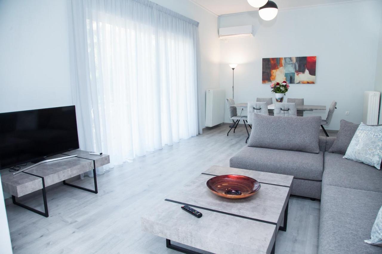 Sunny And Minimal Apt In Glyfada With 3 Bdrm Athen Exterior foto