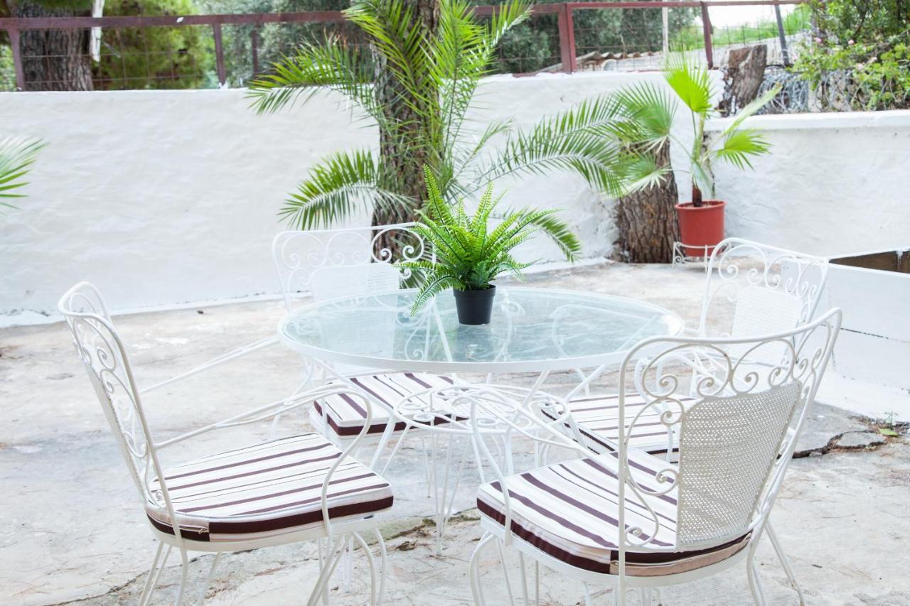 Sunny And Minimal Apt In Glyfada With 3 Bdrm Athen Exterior foto